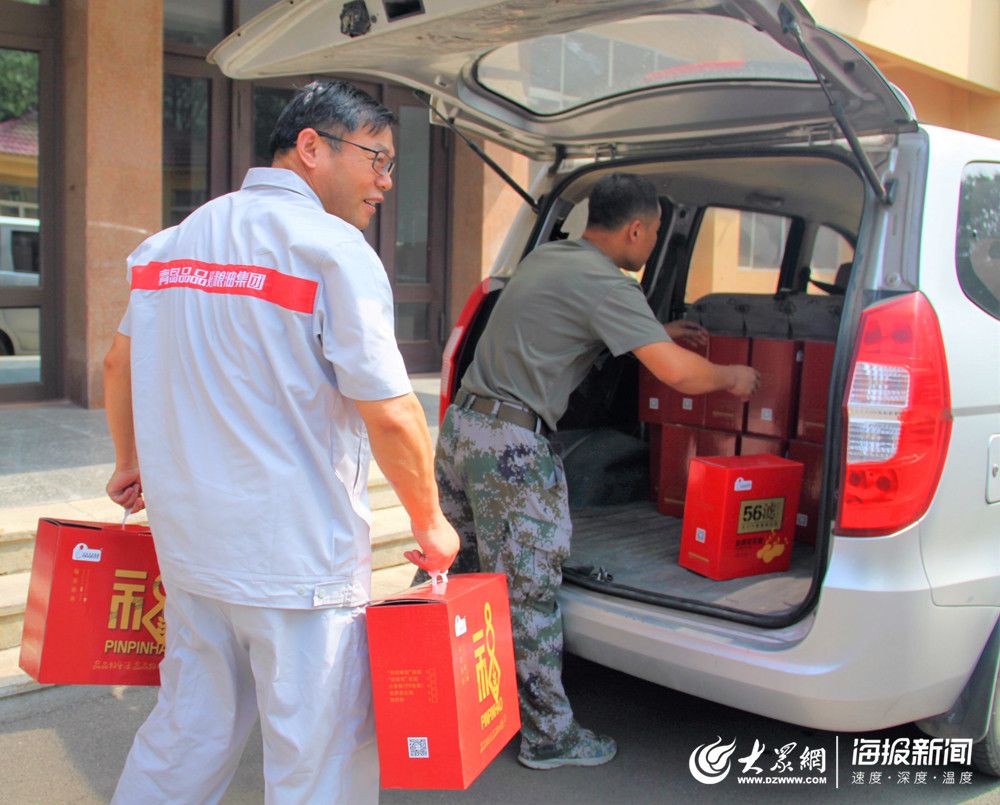 八一建軍節(jié)來臨 糧油店加盟集團(tuán)品品好糧油走訪慰問部隊官兵